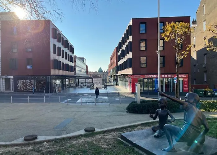 Modern Noyan Lägenhet